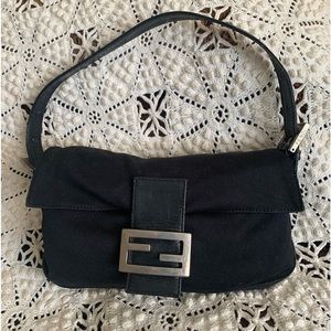 ✨Vintage FENDI Black Neoprene Baguette Bag